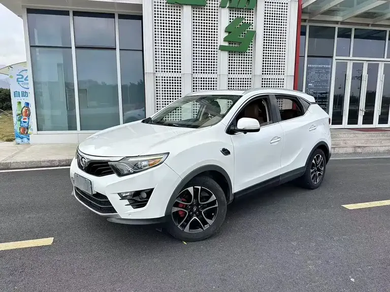 Soueast DX7 1.5 T Auto Luxury