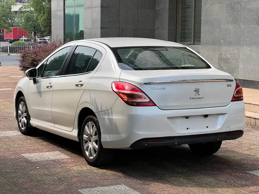 Peugeot 308 Pleasure Classic 1.6 L Auto Style