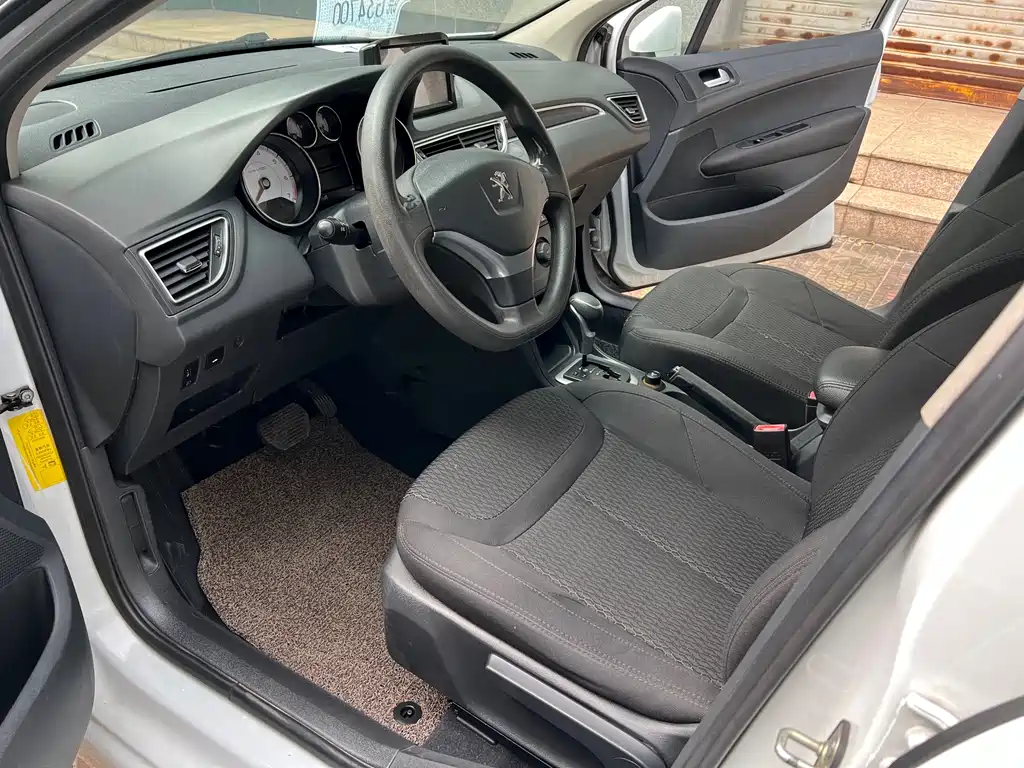 Peugeot 308 Pleasure Classic 1.6 L Auto Style