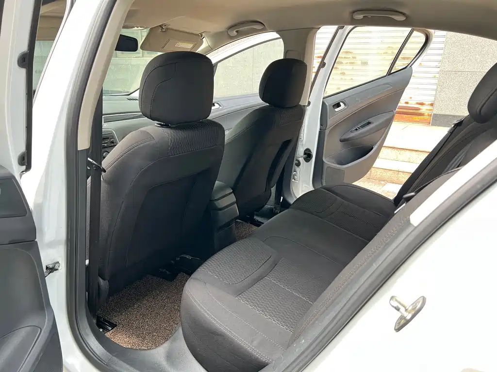 Peugeot 308 Pleasure Classic 1.6 L Auto Style