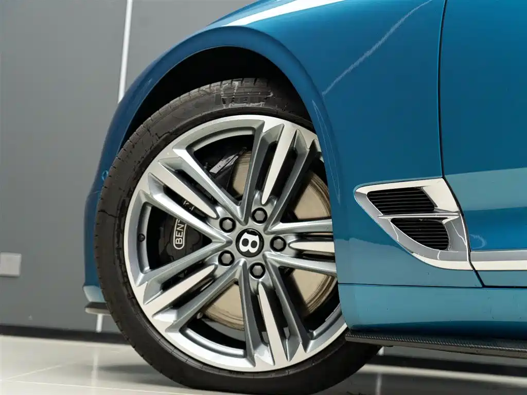 Continental GT 4.0 T GT V8