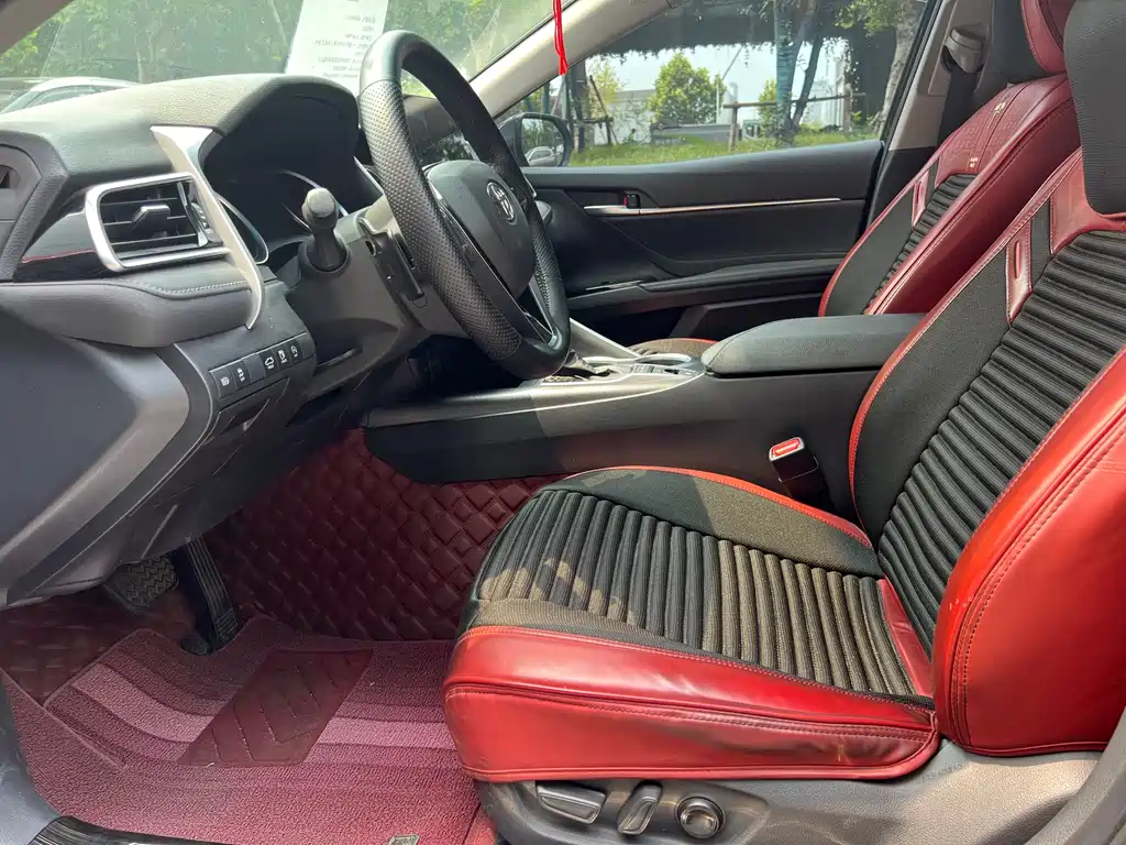 Camry 2.0 S Knight