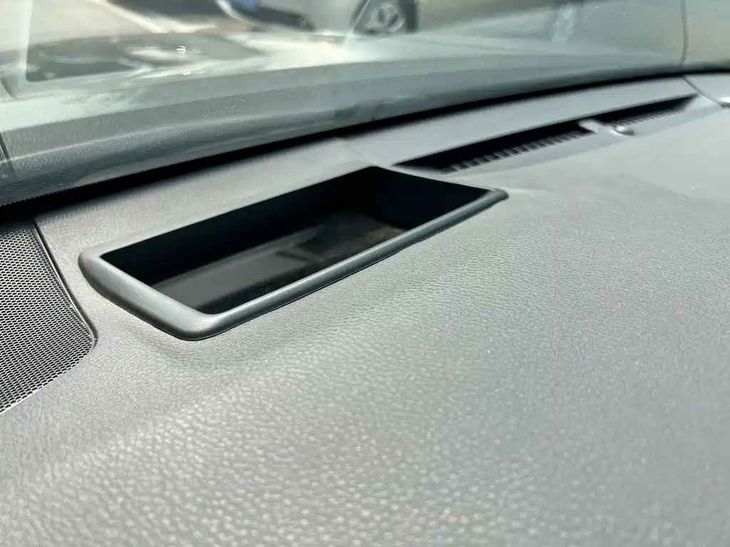 Camry 2.0 S Knight