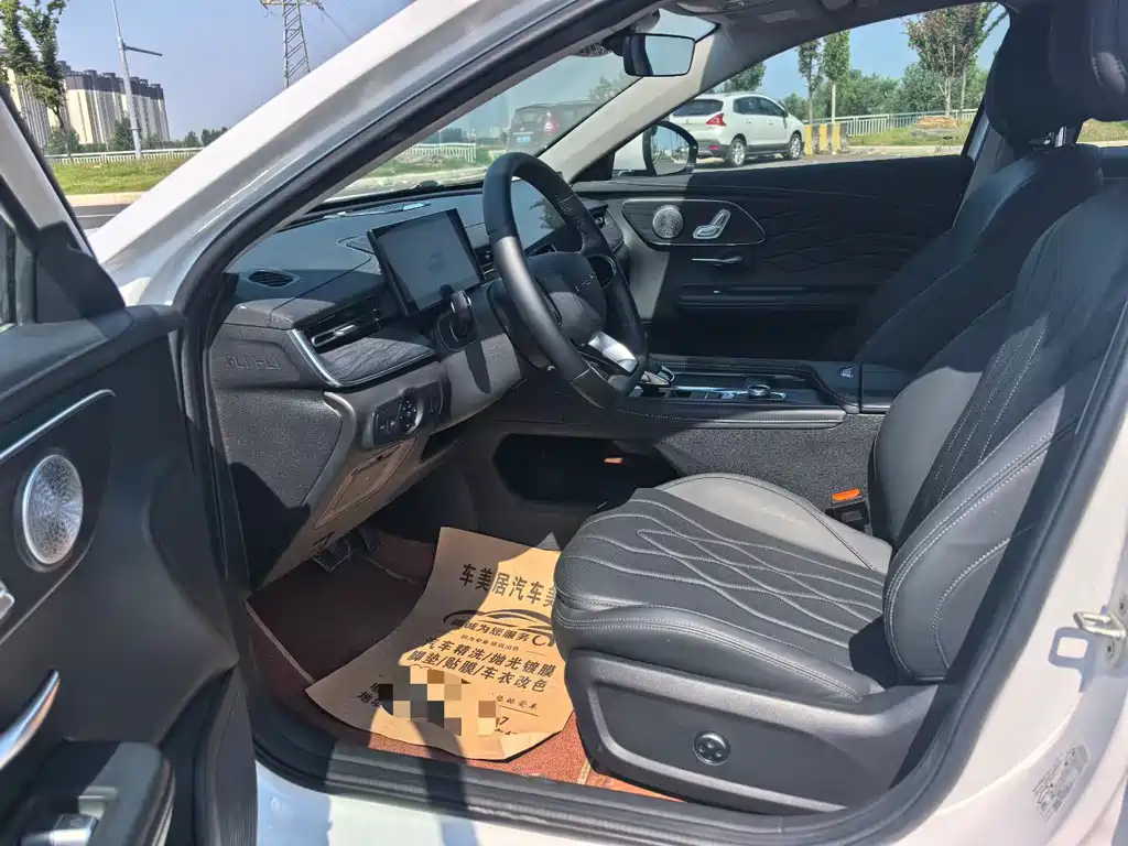 Arrizo 8 PRO 1.6 T DCT Luxury