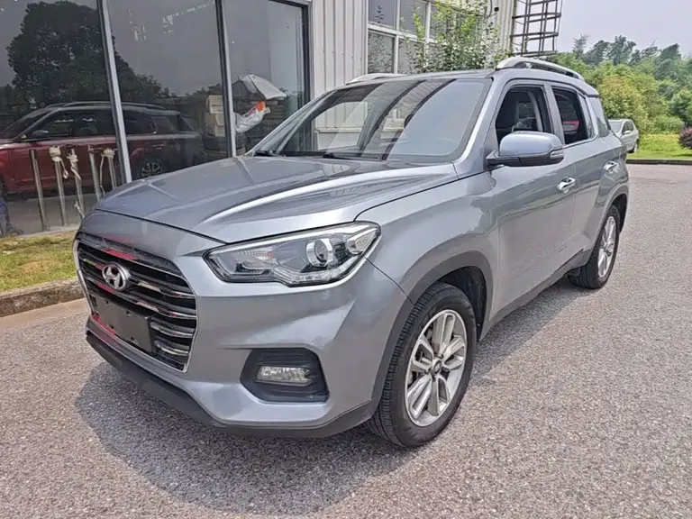 Hyundai ix35 2.0 L Auto 2 WD Brave · Smooth Enjoyment