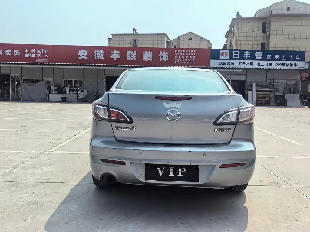 Mazda 3 Star Sedan 1.6 L Auto Elite