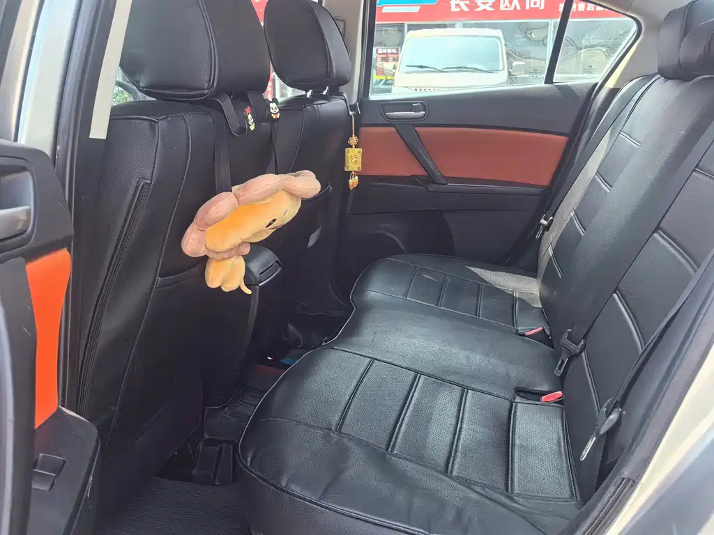 Mazda 3 Star Sedan 1.6 L Auto Elite