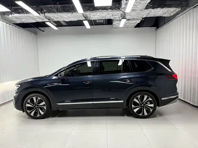 Talagon 380 TSI 4 WD Flagship Victory Realm 7-seat