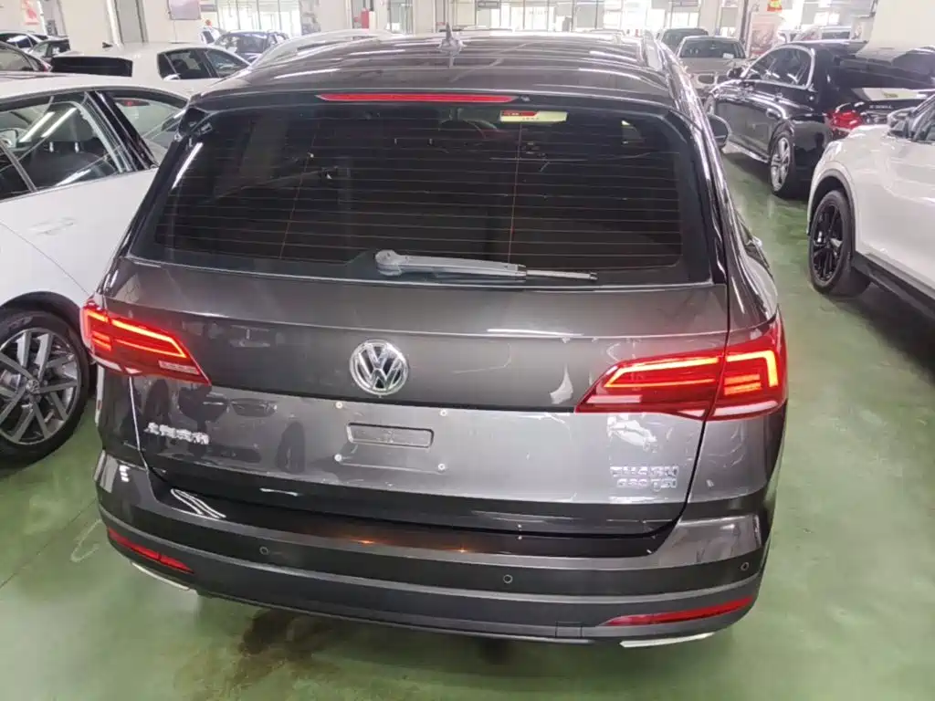 Tharu 280 TSI 2 WD Luxury PLUS CN-VI