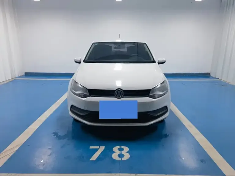 Volkswagen Polo 1.4 L Manual Style