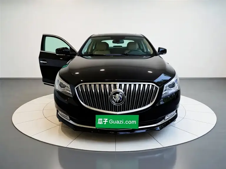Buick LaCrosse 2.4 L SIDI Elite Comfort