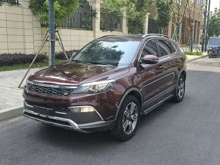 Leopaard CS10 1.5 T CVT Distinguished