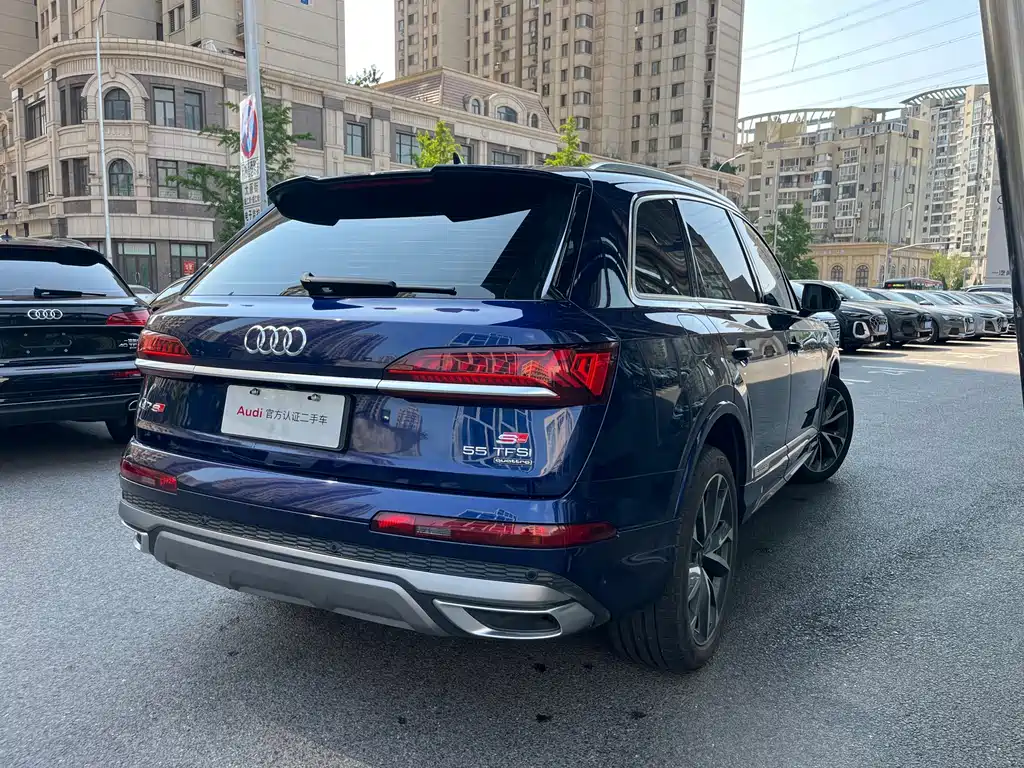 Audi Q7 55 TFSI quattro S line Sport