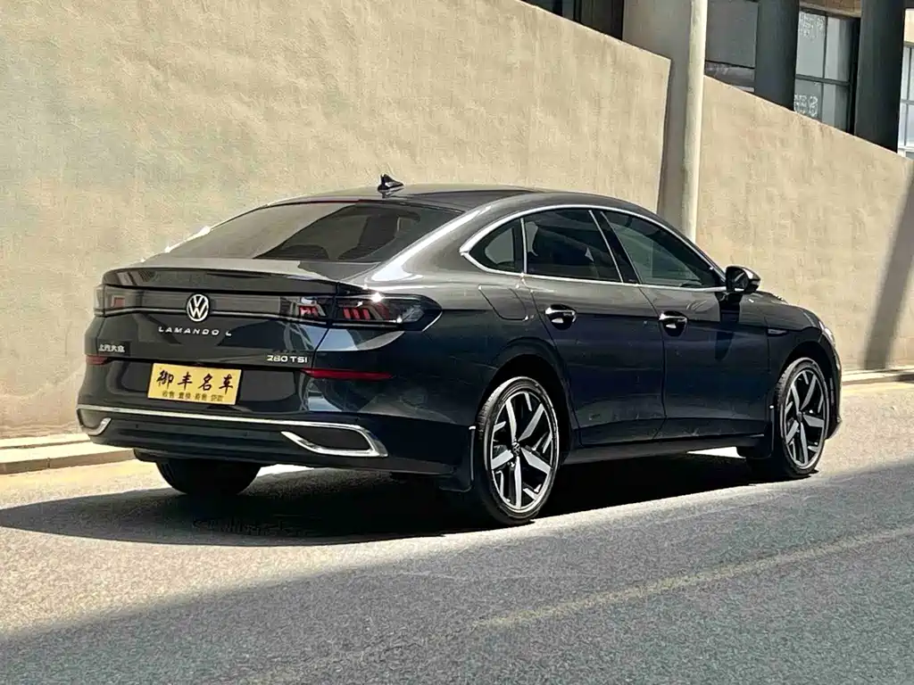 Lamando Lamando L 280 TSI DSG Spicy Cool