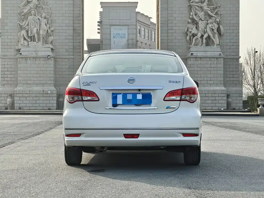 Sylphy Classic 1.6 XE CVT Comfort