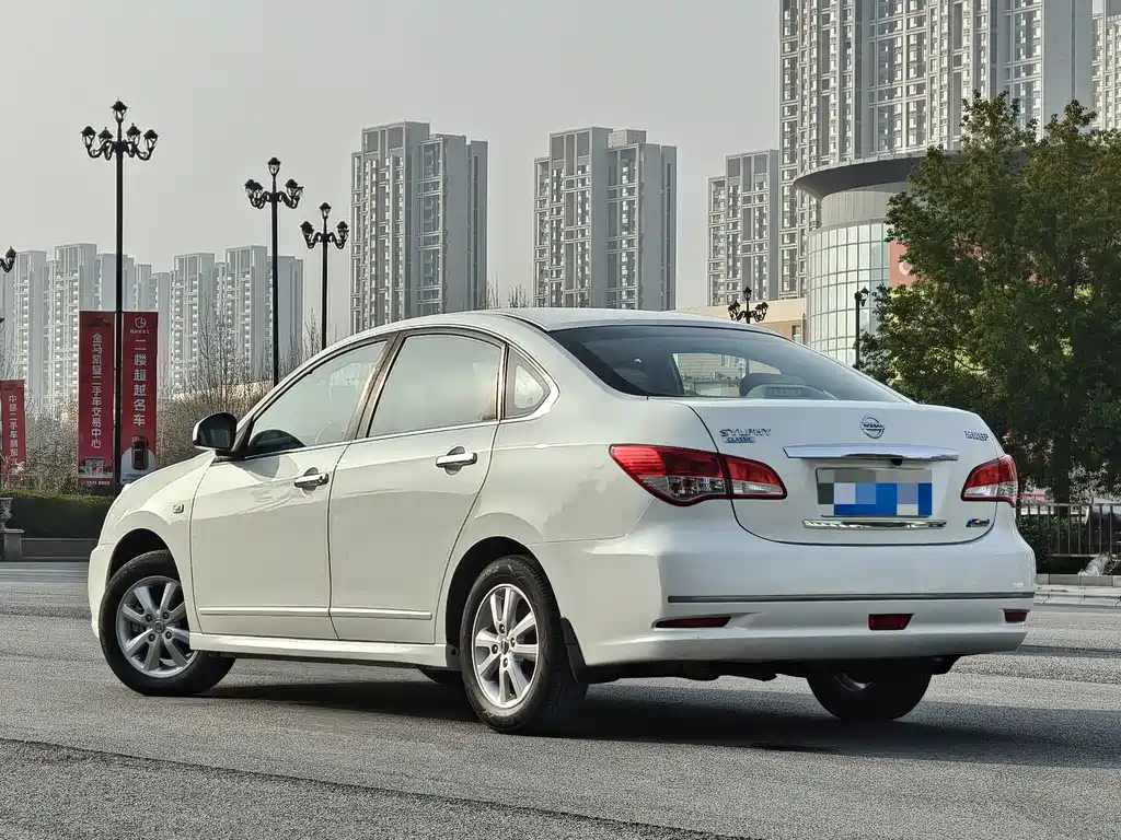 Sylphy Classic 1.6 XE CVT Comfort