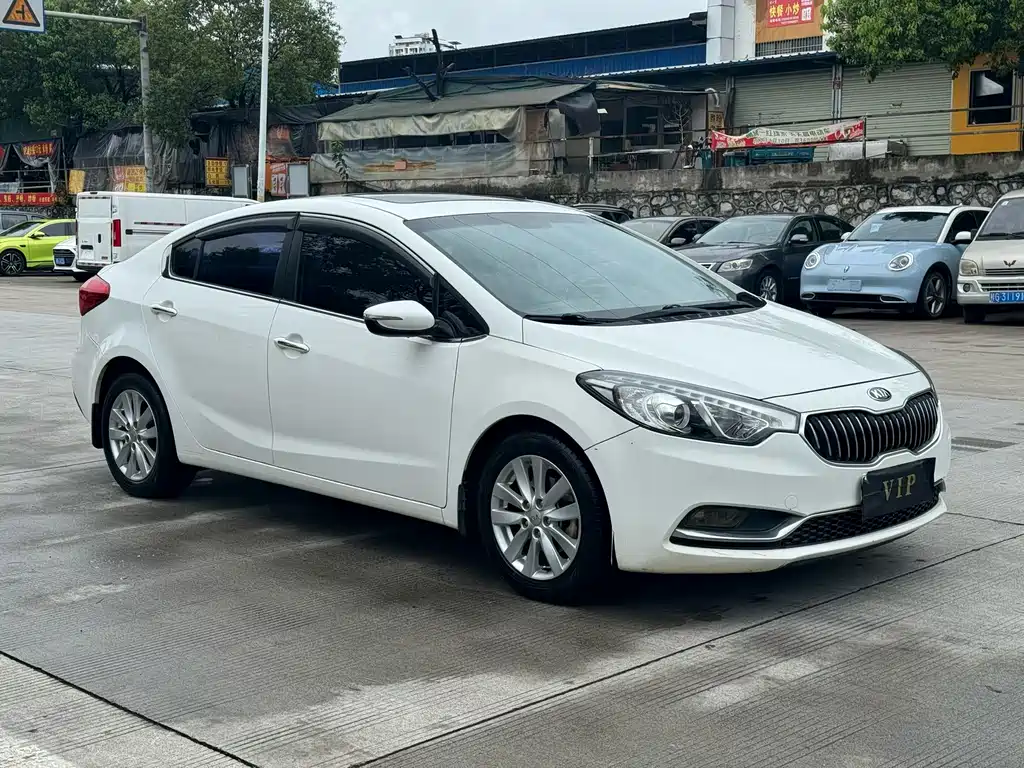 Kia K3 1.6 L Manual GLS