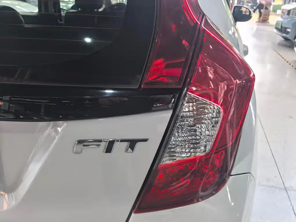 Fit 1.5 L LX CVT Comfort