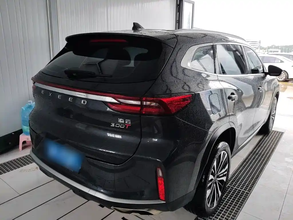 Exeed Lingyun 300 T 2 WD Stellar