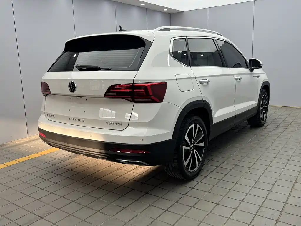 Tharu 280 TSI 2 WD Luxury