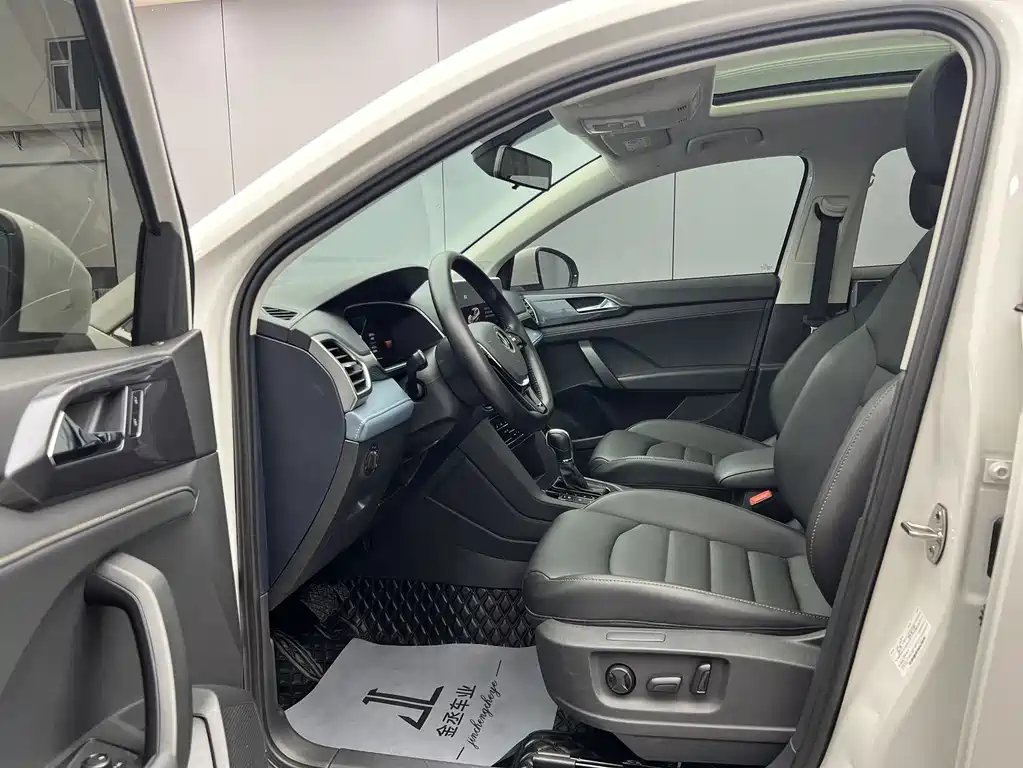 Tharu 280 TSI 2 WD Luxury