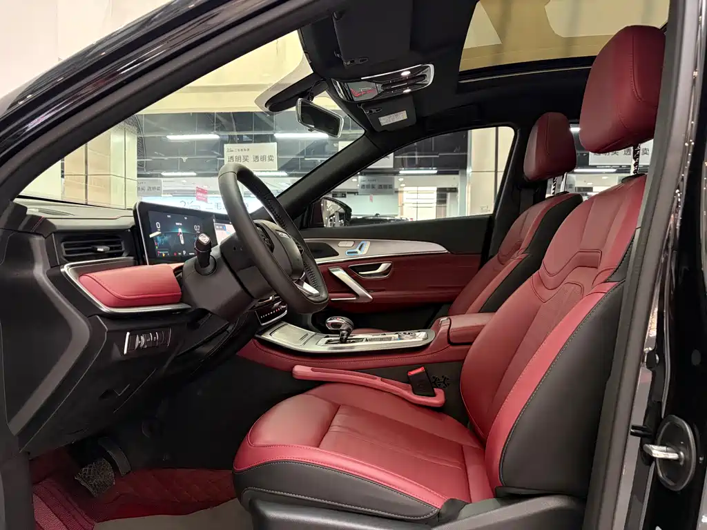 Jetour X70 PLUS 捷途X70 PLUS 2025款 冠军版 1.5 T DCT冠军MAX 5座