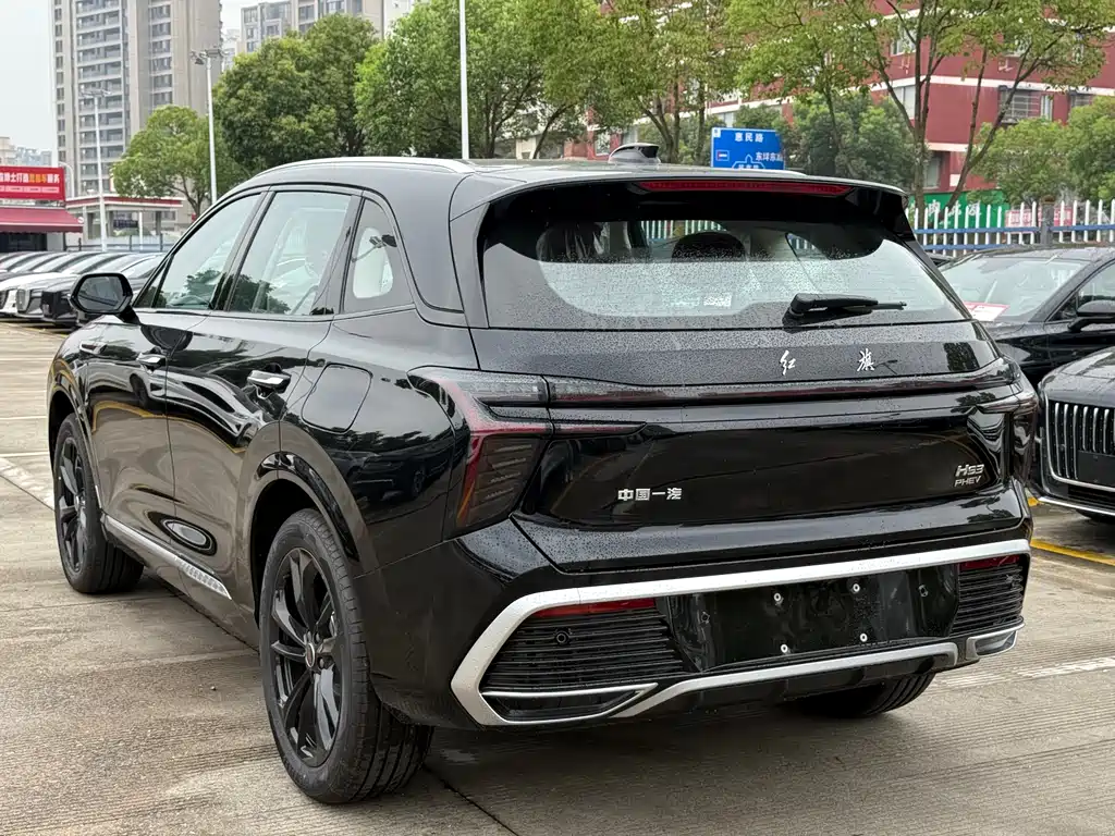 Hongqi HS3 PHEV 117 km Power Action PLUS