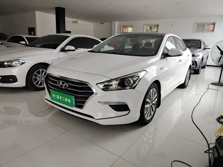 Hyundai Mistra 1.6 T Auto Intelligent GLS CN-V