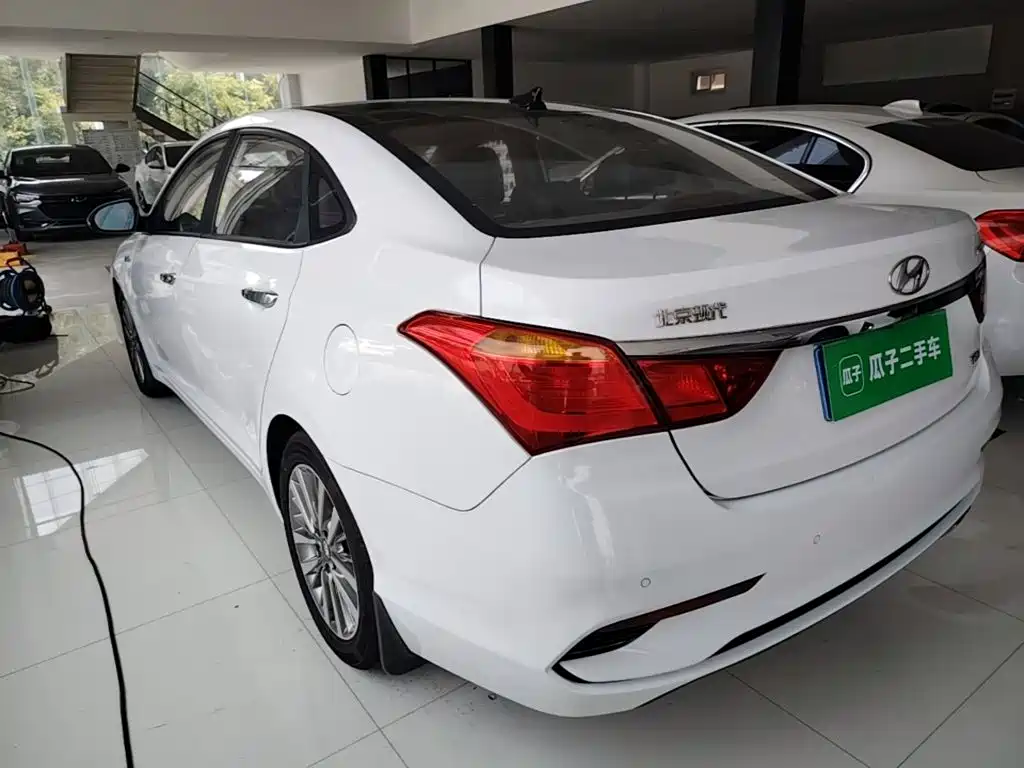 Mistra 1.6 T Auto Intelligent GLS CN-V