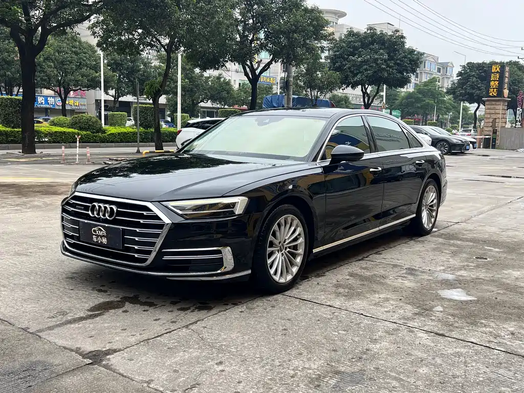 Audi A8 A8 L 55 TFSI quattro Launch Premium