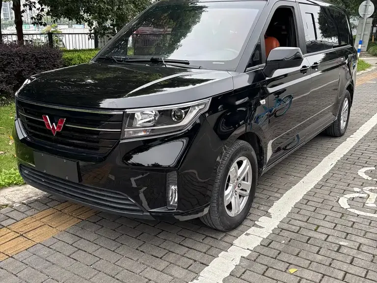 Wuling Journey 1.5 T Manual Luxury
