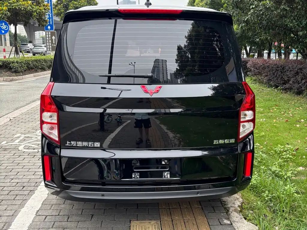 Wuling Journey 1.5 T Manual Luxury