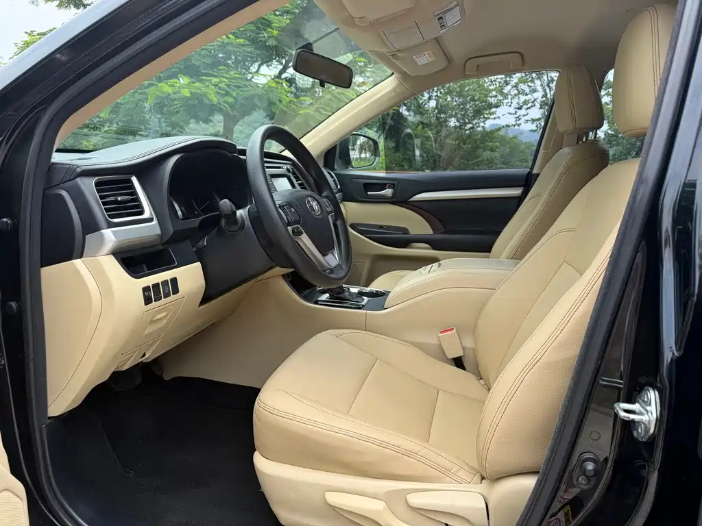 Highlander 2.0 T 2 WD Elite 5-seat