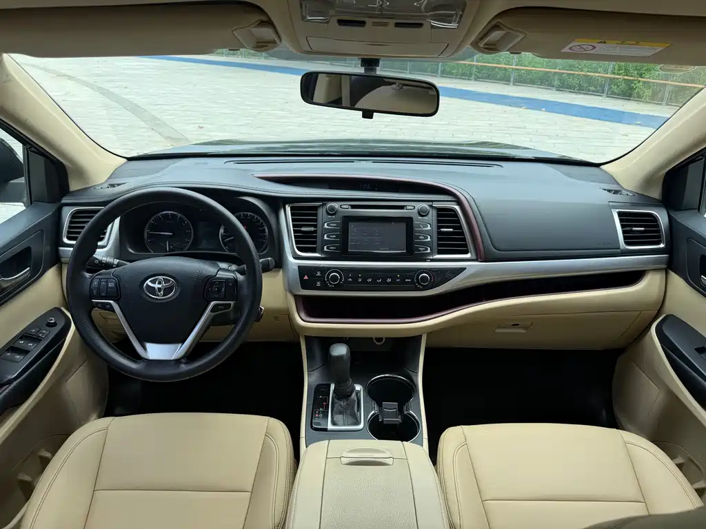 Highlander 2.0 T 2 WD Elite 5-seat