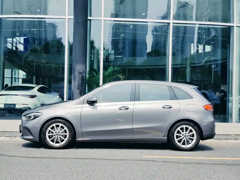 Mercedes-Benz B-Class B 200 Fashion