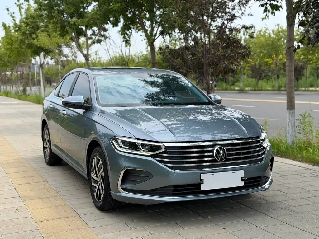 Lavida 1.5 L Auto Manyi