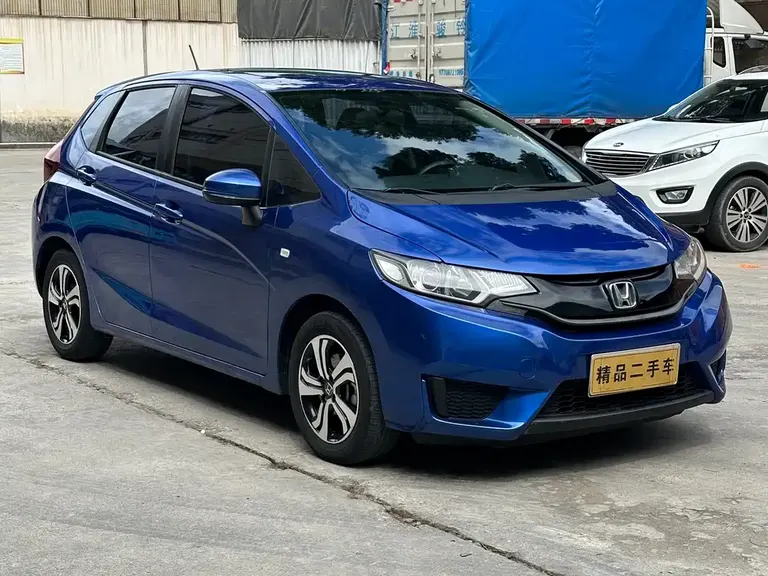 Honda Fit 1.5 L LXS CVT Comfort Sunroof