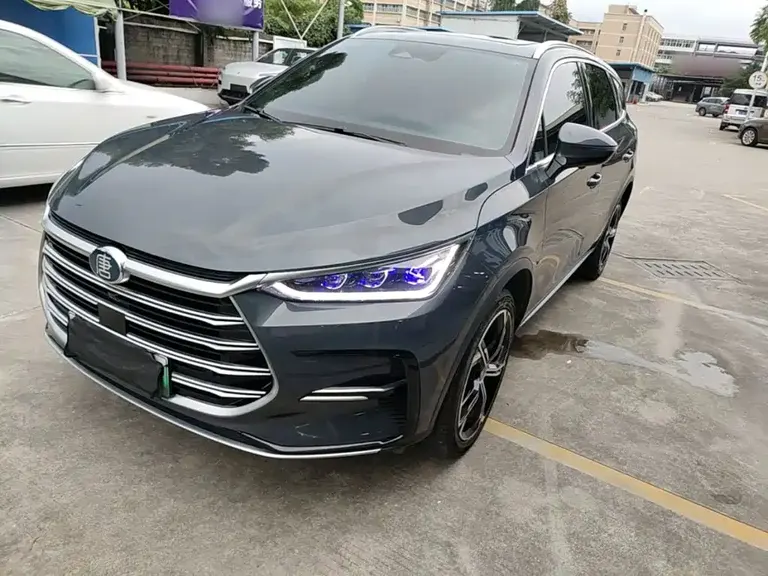 BYD Tang NEV DM-i 112 KM Honored