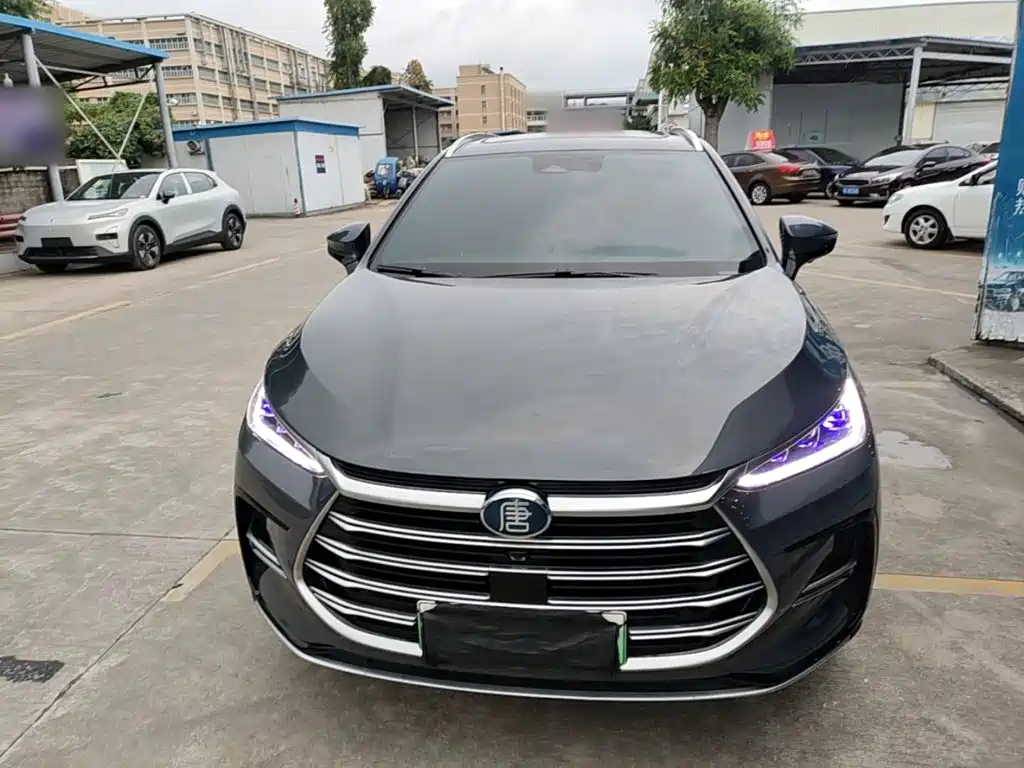 Tang NEV DM-i 112 KM Honored