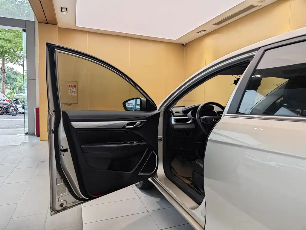 Emgrand 1.5 L Manual Upward