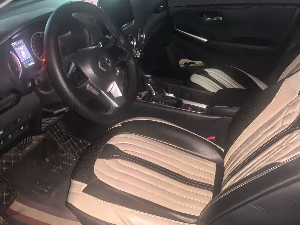 Sylphy 1.6 L XL CVT Joy