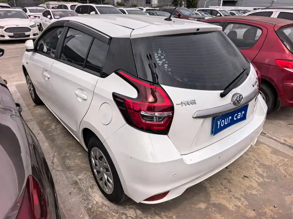 Vios FS 1.5 L CVT Sharp Speed