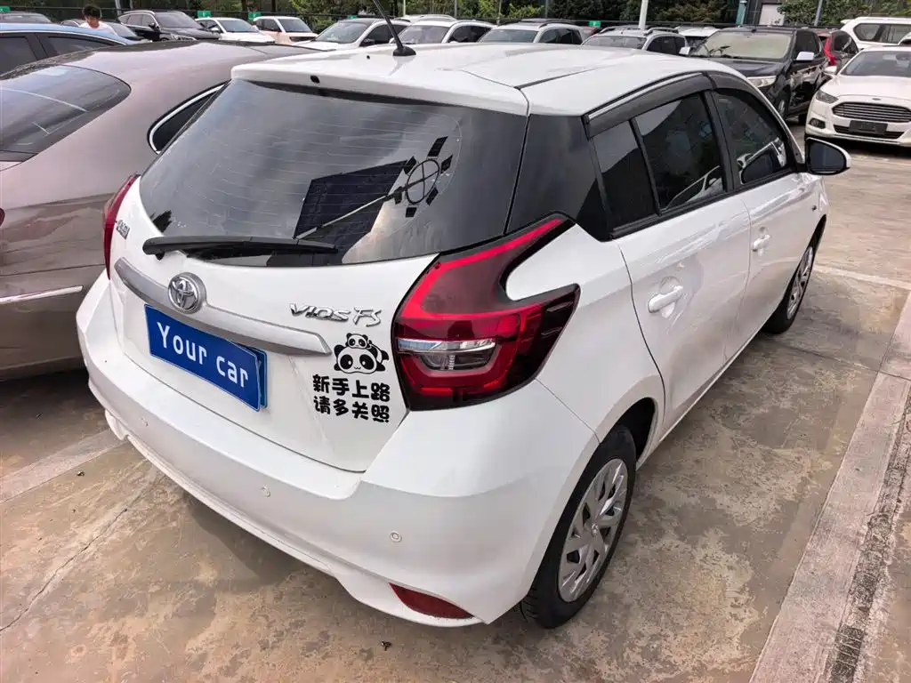 Vios FS 1.5 L CVT Sharp Speed