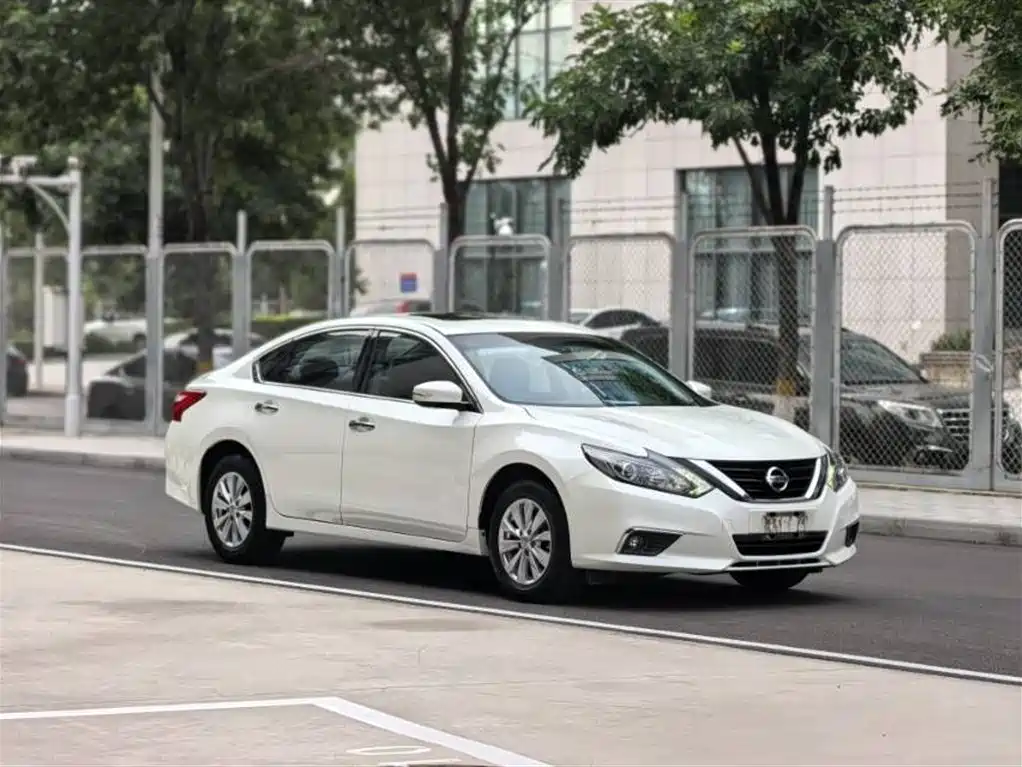 Teana 2.0 L XL Smart Progress