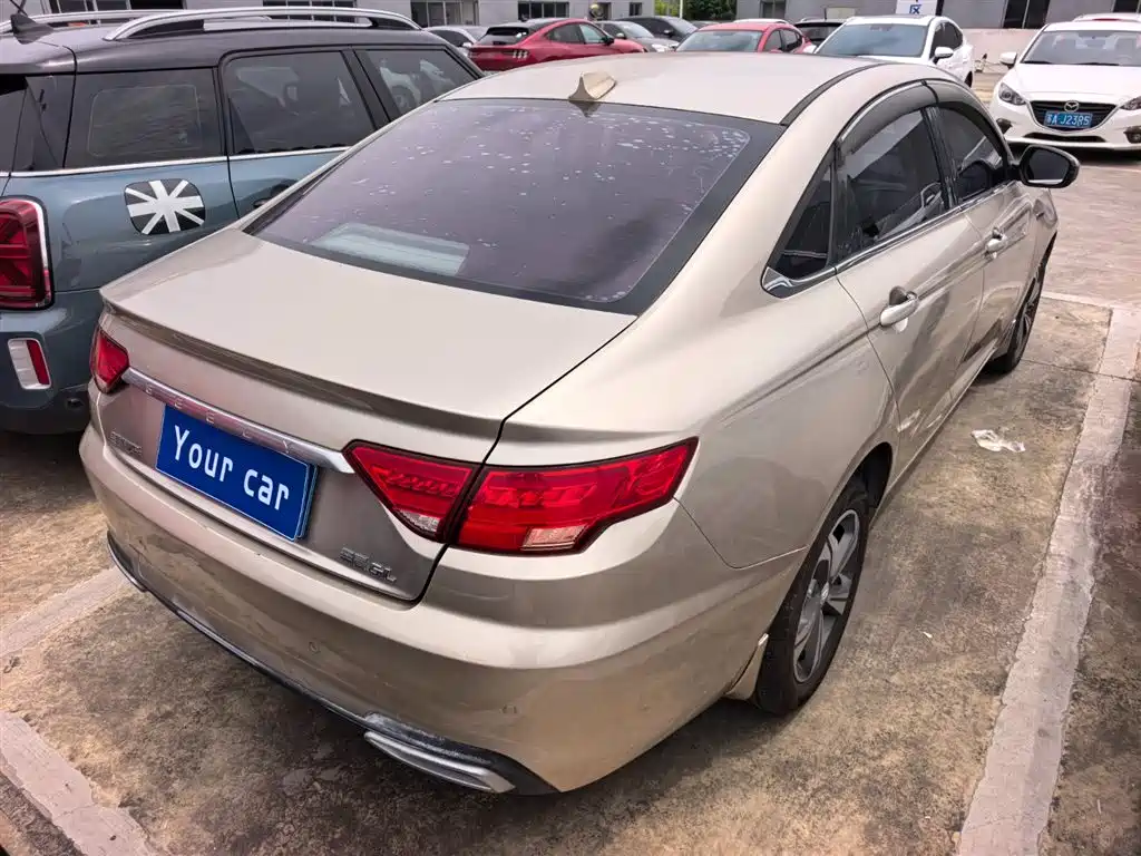Emgrand GL 1.4 T DCT Elite Connected