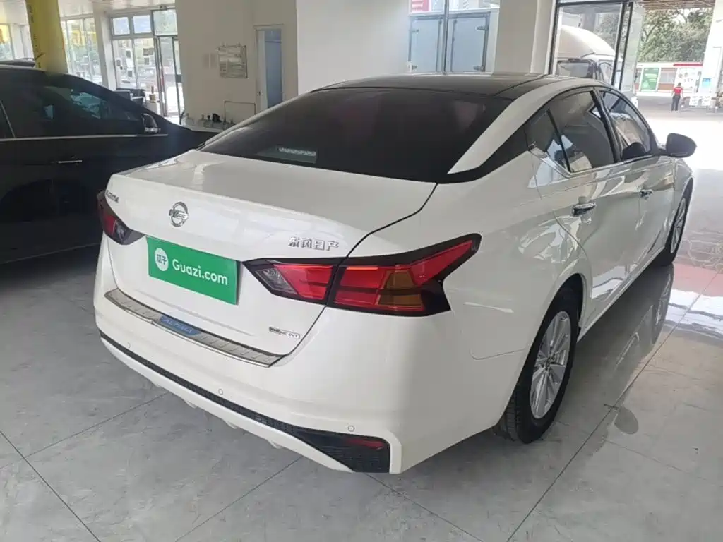 Teana 2.0 L XL Comfort