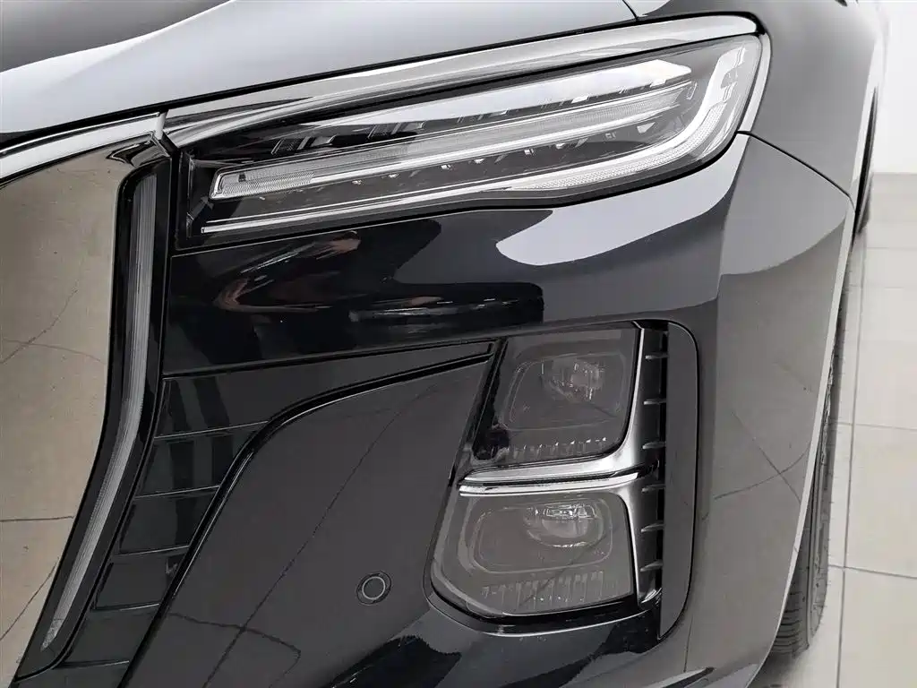 Hongqi H5 1.5 T DCT Flagship Charm
