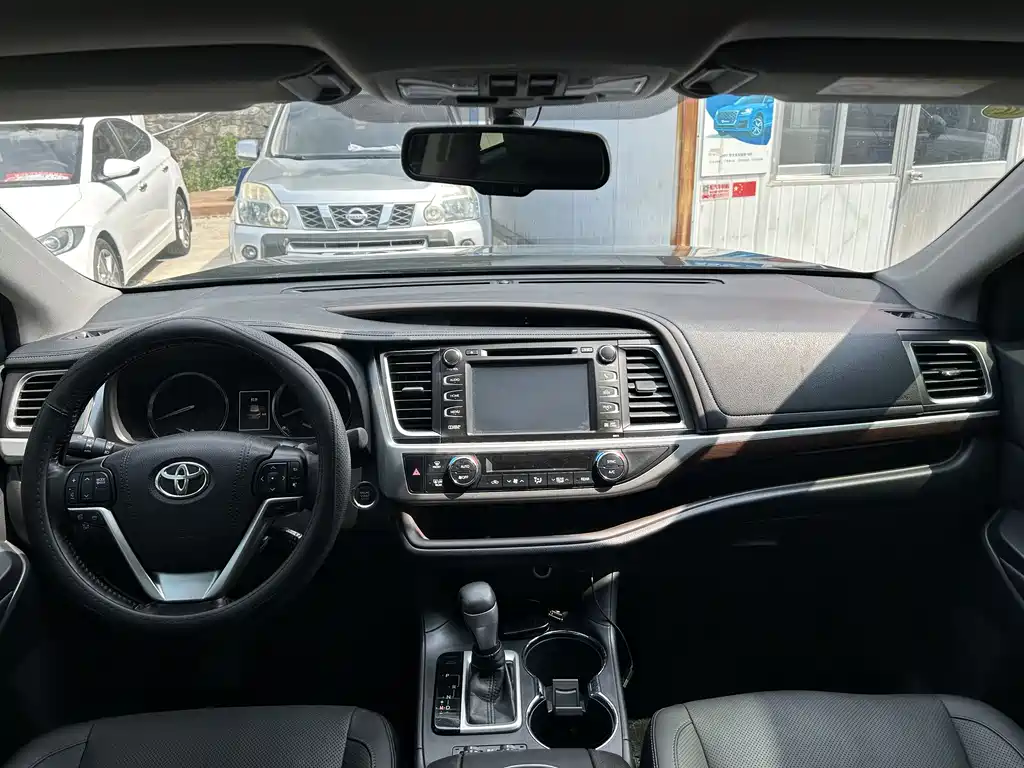 Highlander 2.0 T 4 WD Supreme 7-seat