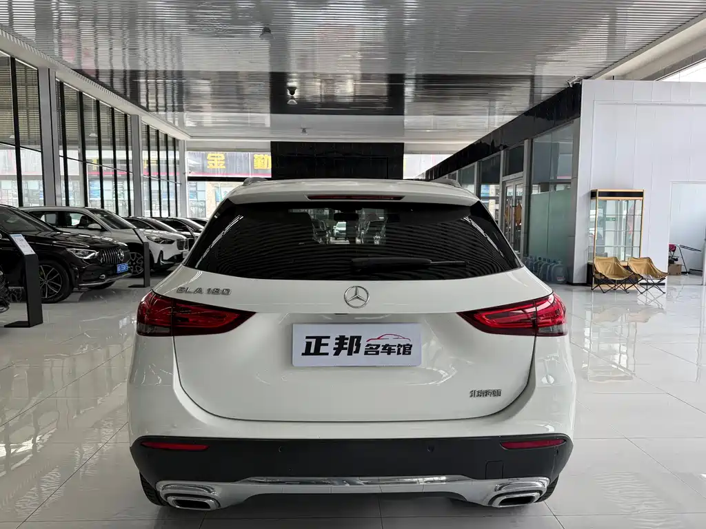 Mercedes-Benz GLA GLA 180