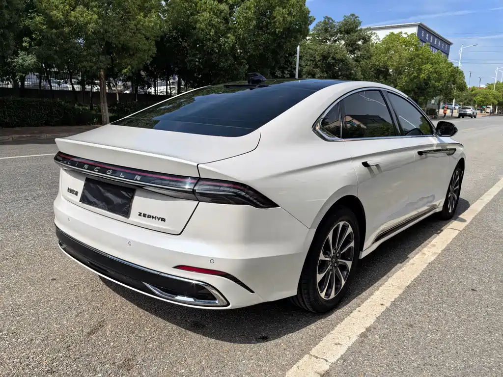 Lincoln Z 2.0 T Premium Style